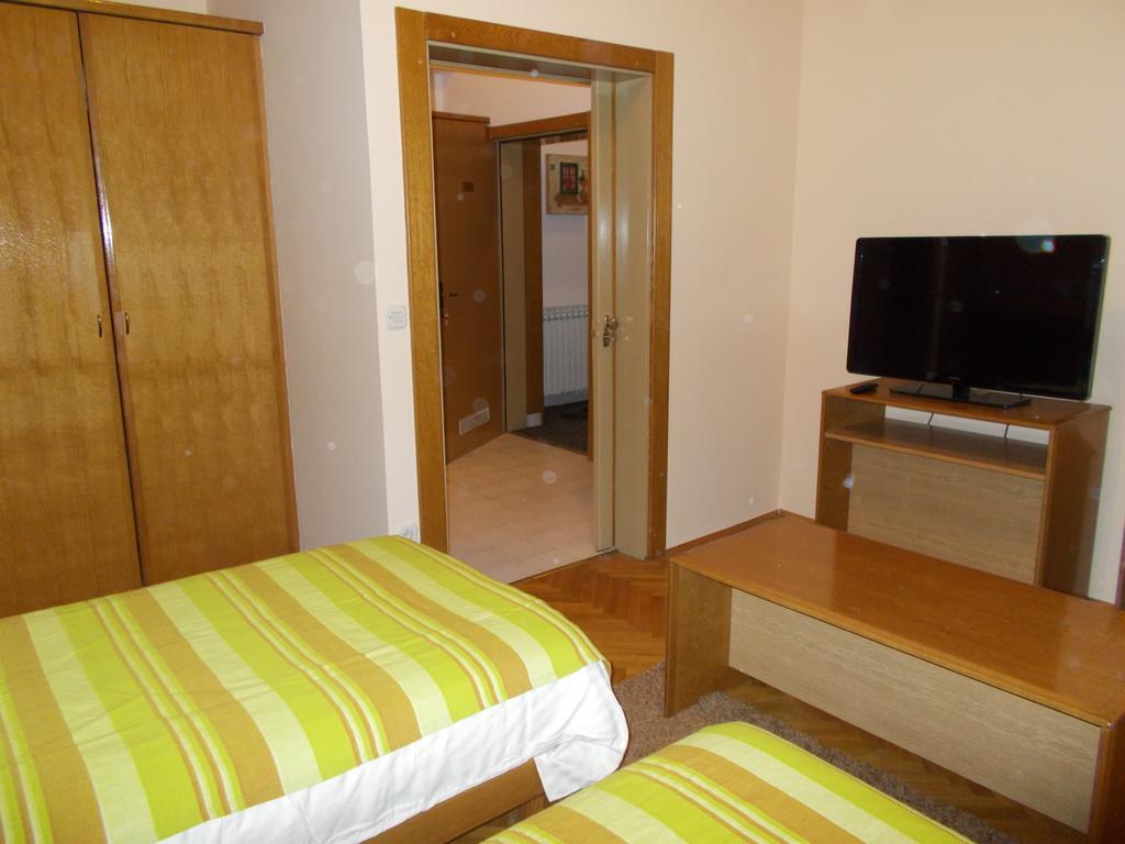 Studio Apartments "Chess Club Bosna" SJJ Exteriör bild