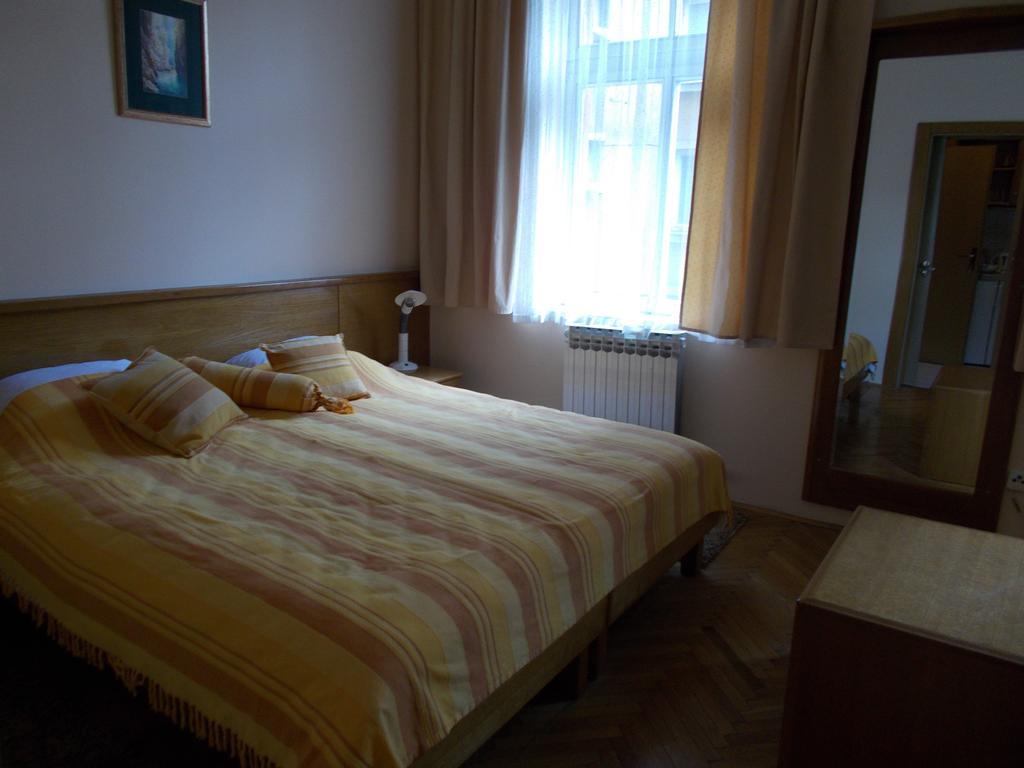 Studio Apartments "Chess Club Bosna" SJJ Exteriör bild