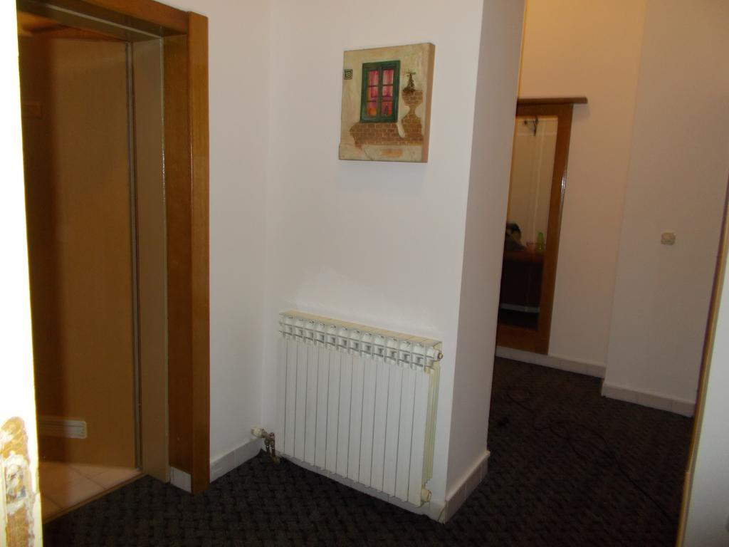 Studio Apartments "Chess Club Bosna" SJJ Exteriör bild