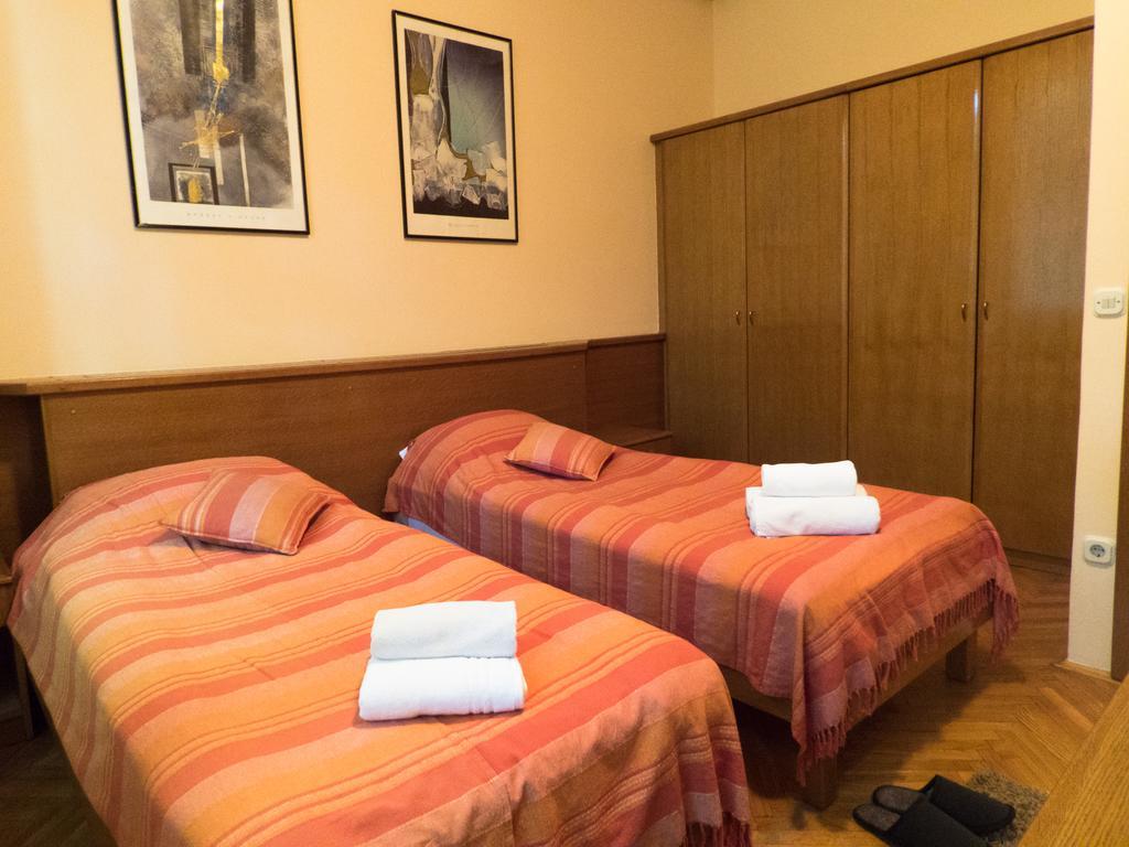 Studio Apartments "Chess Club Bosna" SJJ Exteriör bild